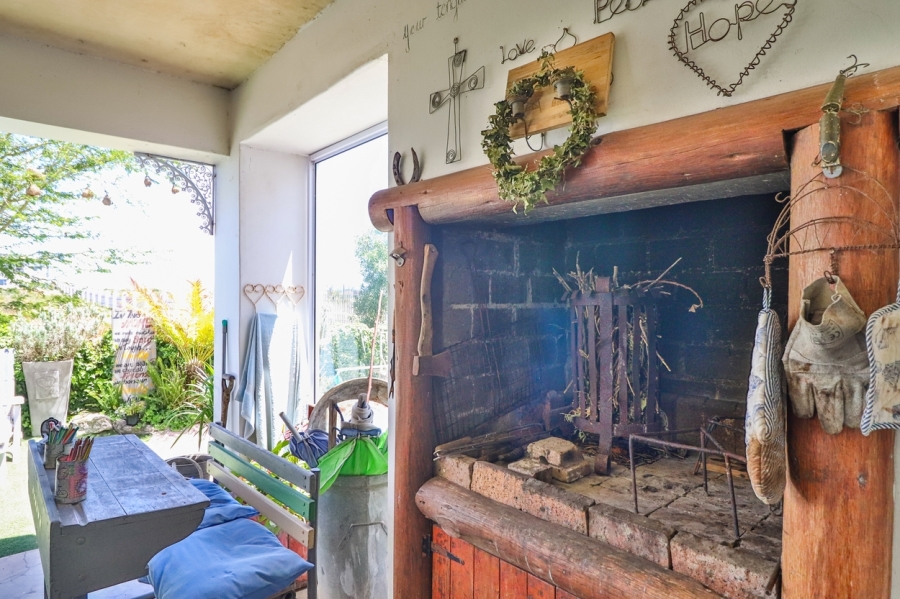 4 Bedroom Property for Sale in Blue Lagoon Western Cape